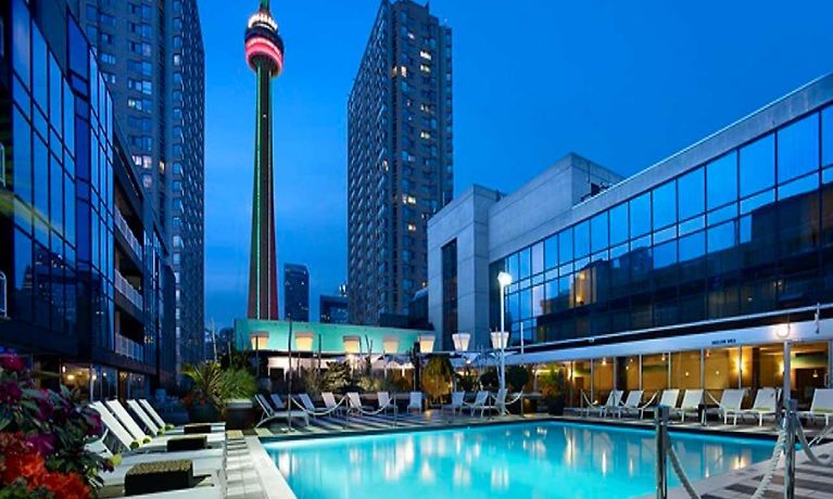 HOTEL RADISSON ADMIRAL TORONTO HARBOURFRONT | ⋆⋆⋆ | CANADA | SEASON DEALS FROM $313